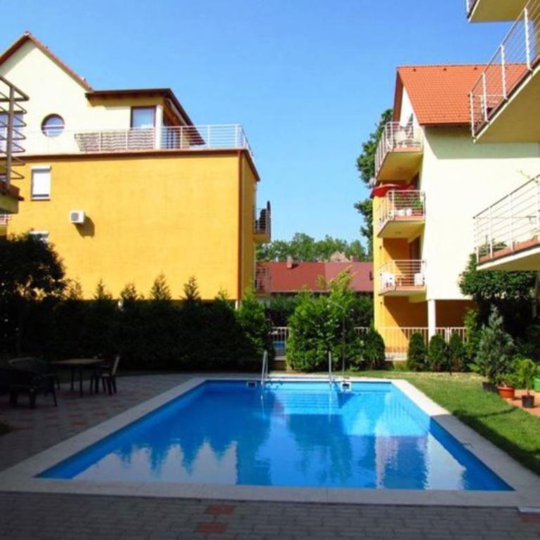 שיופוק Siraly Apartman מראה חיצוני תמונה